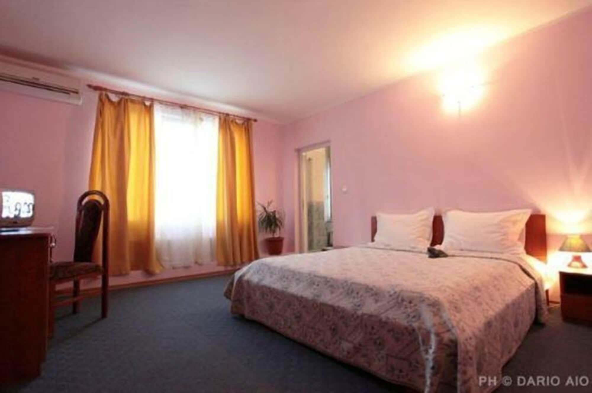 Hotel Adriatico Timisoara Luaran gambar