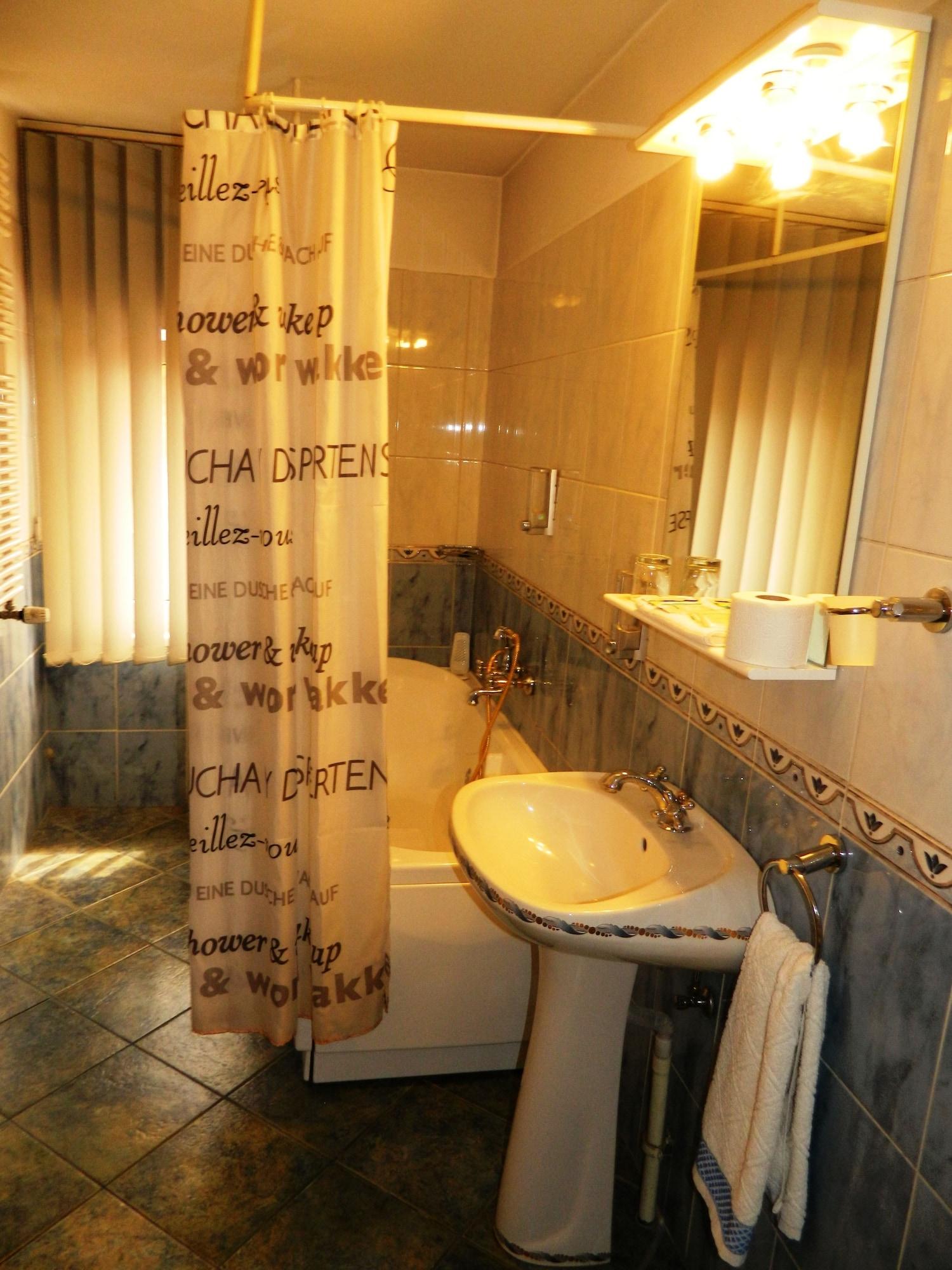 Hotel Adriatico Timisoara Luaran gambar