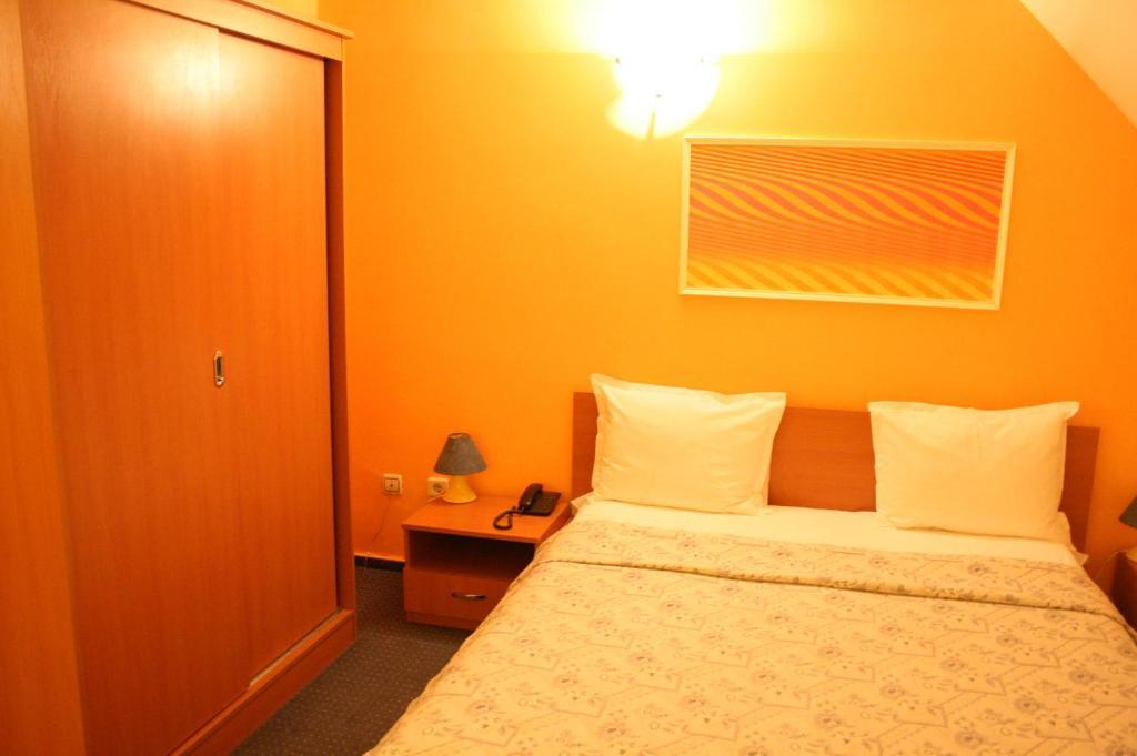 Hotel Adriatico Timisoara Luaran gambar